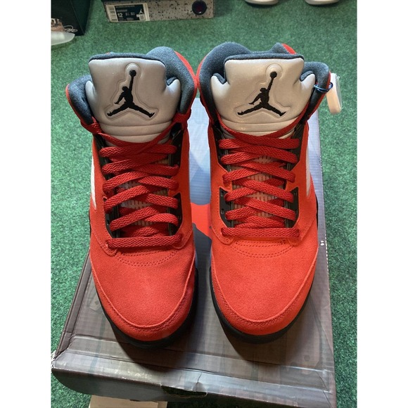 Size 8.5 - Jordan 5 Retro Raging Bulls 2021